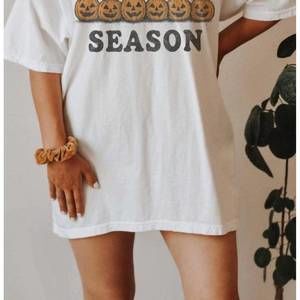 NEW WKNDER spooky season pumpkin graphic tee in white